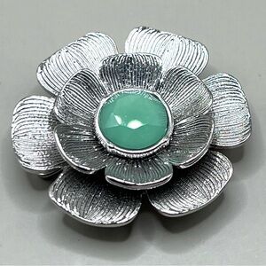 lia sophia “Lily Pad” bracelet clip only (Change it Up bracelet not included)